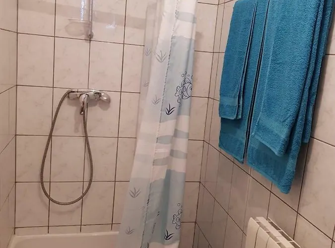 Vukusic بيت ضيافة